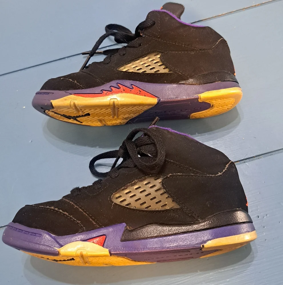 Nike Air Jordan 5 Retro GS Raptors Black Fierce Purple Size 9 Childrens